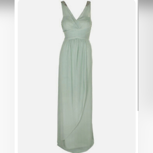 NWT ADRIANNA PAPELL MINT GREEN SLEEVELESS SHIRRED V-NECK CHIFFON GOWN 10 - Picture 1 of 4